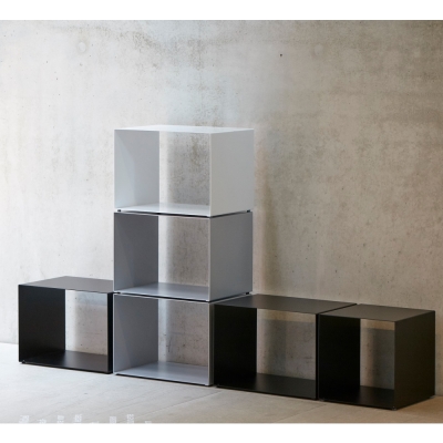 Jan Kurtz - Cubus Würfel Stahl 50 x 35 x 36 cm | Luna-Silber