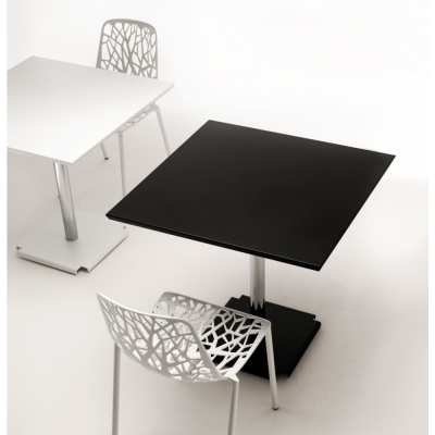 Fast - Tonik / Cross Tisch Indoor Ø 60 cm | Metallgrau | Schwarz