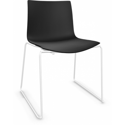 Arper - Catifa 46 0278 Kufenstuhl einfarbig Schwarz | Weiß
