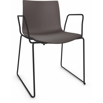 Arper - Catifa 46 0278 Kufenstuhl mit Armlehnen einfarbig Dunkelbraun | Schwarz