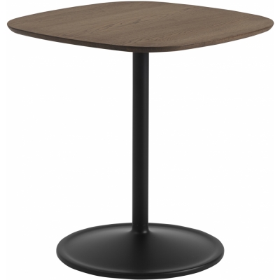 Muuto - Soft Café Tisch 70x70 cm niedrig Eiche dunkel geölt / Schwarz