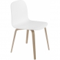 Muuto - Visu Stuhl mit Holzgestell Eiche / Weiß