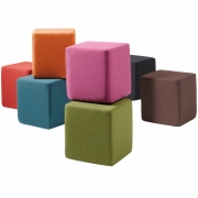 Jan Kurtz - Sitting Sitzwürfel 