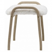 Swedese - Lamino Hocker Eiche geölt | Schafsfell Weiß