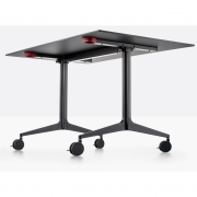 Pedrali - Ypsilon Tilting Tisch 