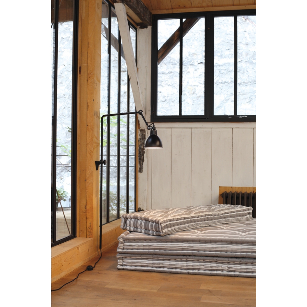 DCW Lampe Gras N°216 Wall Lamp | nunido. DCW Lampe Gras N°216 Wall Lamp | nunido.